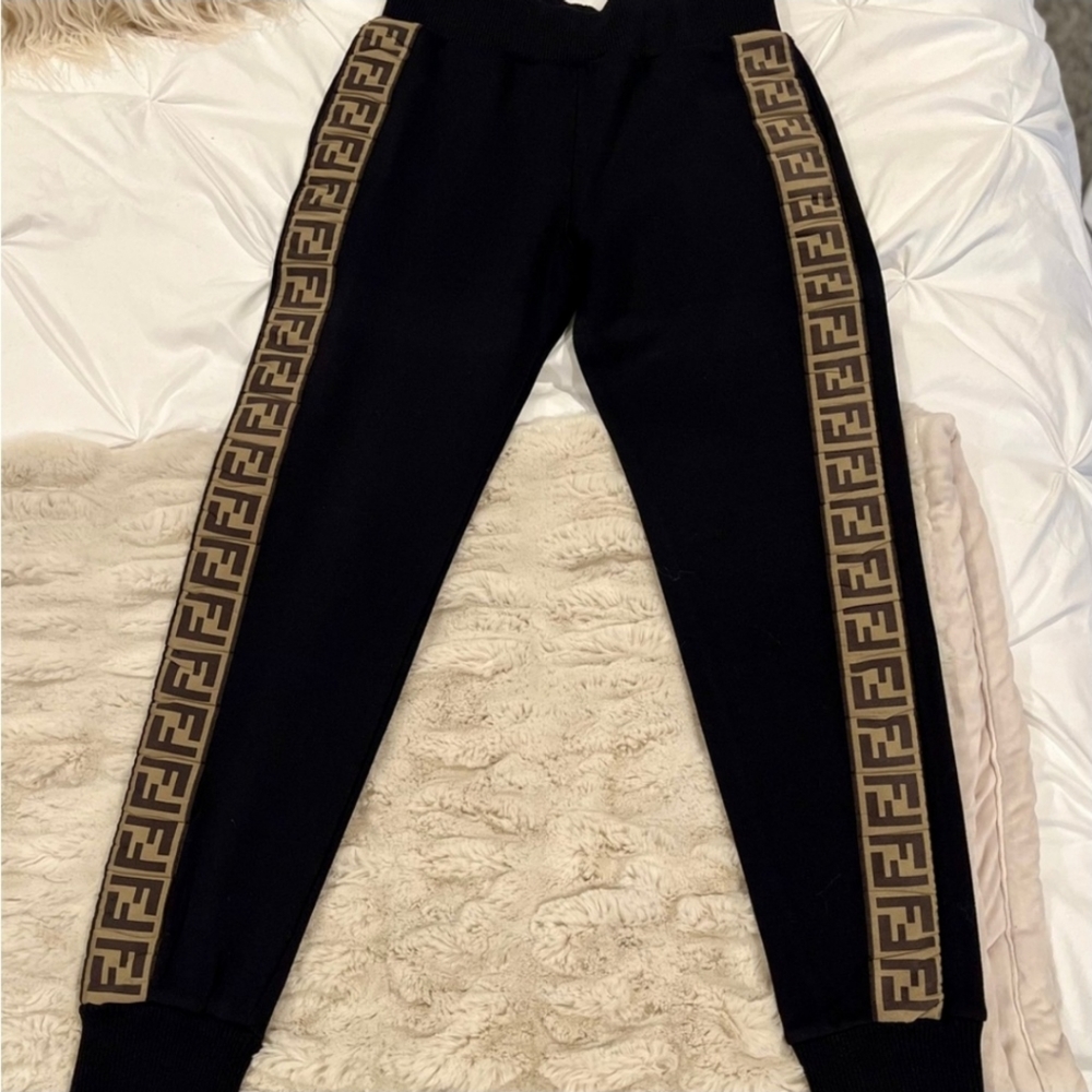 FENDI Logo Track Suit PRICE FIRM - Picture 3 of 6